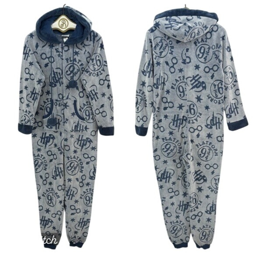 Harry Potter One Piece Pajamas Medium Fleece Hooded Platform 9¾ Wizarding World